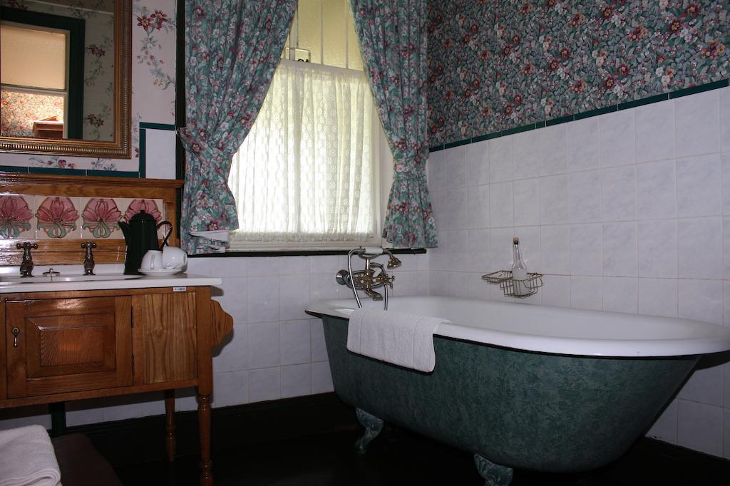 The Royal Hotel Pilgrims Rest Pilgrim's Rest Room photo